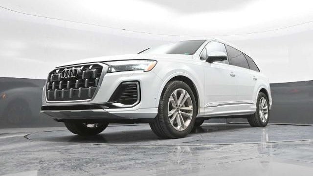 2025 Audi Q7 quattro Prestige 55 TFSI