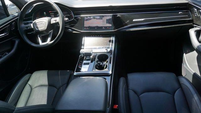 2025 Audi Q7 quattro Prestige 55 TFSI