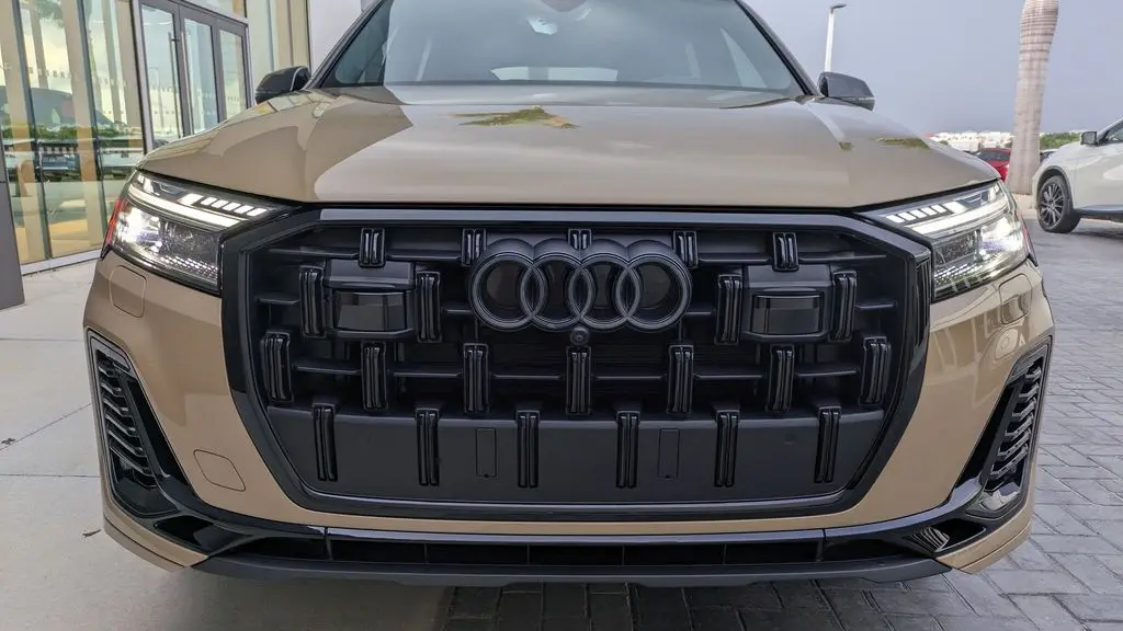 2025 Audi Q7 quattro Prestige 55 TFSI