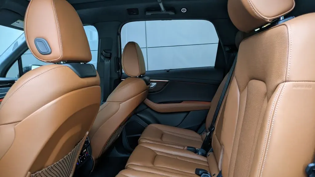 2025 Audi Q7 quattro Prestige 55 TFSI
