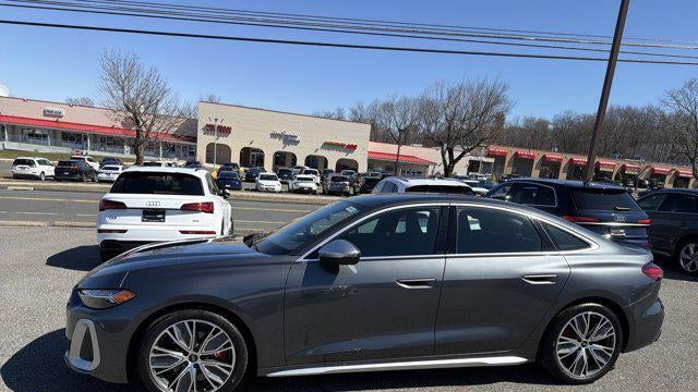 2025 Audi S5 quattro Premium TFSI