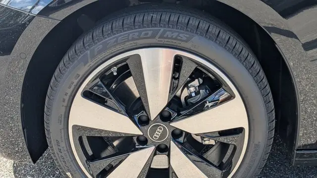 2025 Audi A5 quattro Premium Plus TFSI