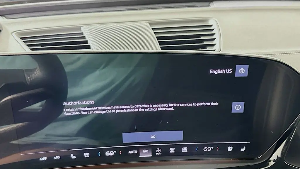 2025 Audi A5 quattro Prestige TFSI