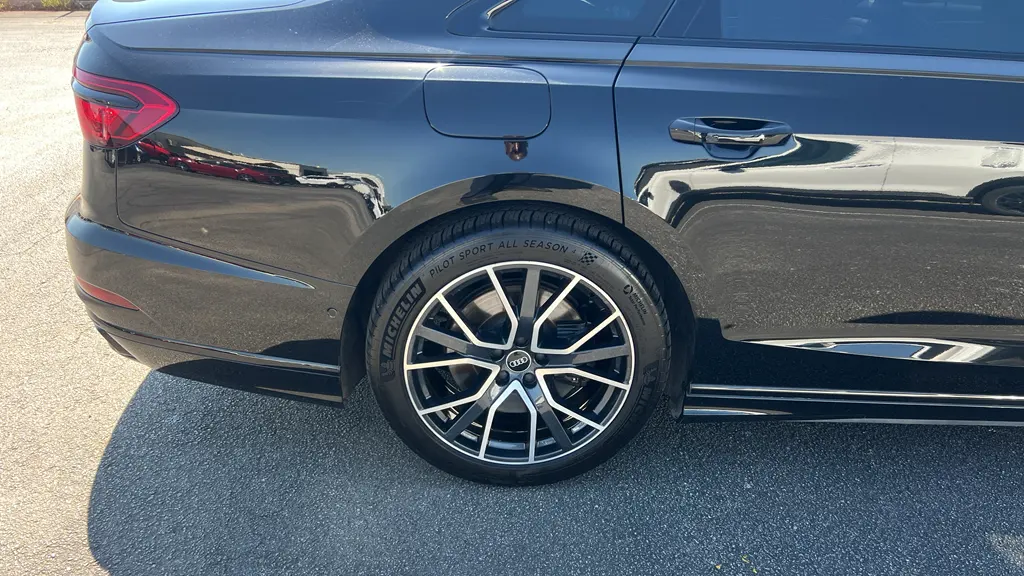 2021 Audi A8 L quattro 60 TFSI