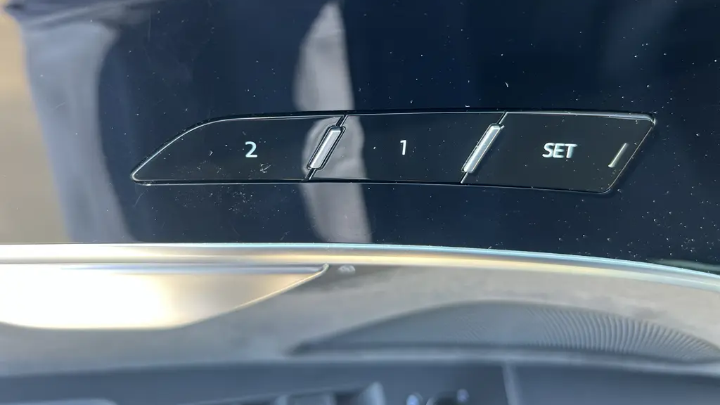 2021 Audi A8 L quattro 60 TFSI