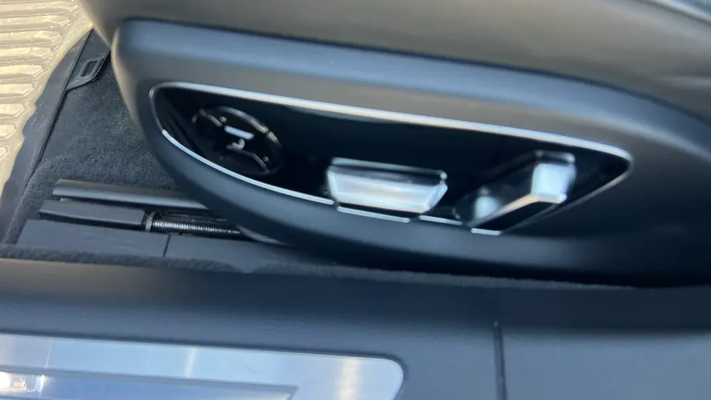 2021 Audi A8 L quattro 60 TFSI