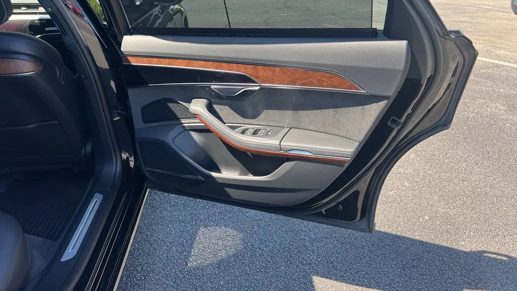 2021 Audi A8 L quattro 60 TFSI