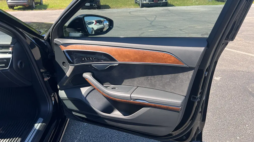 2021 Audi A8 L quattro 60 TFSI