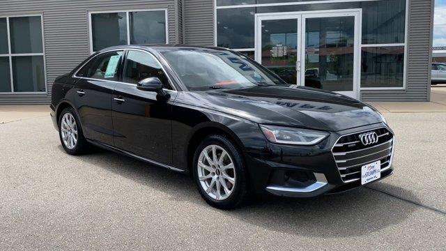 2022 Audi A4 quattro Premium 40 TFSI