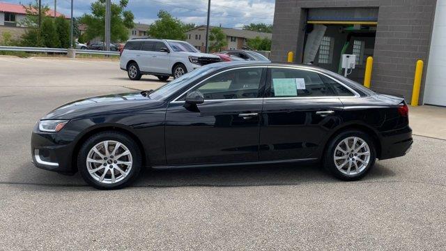 2022 Audi A4 quattro Premium 40 TFSI