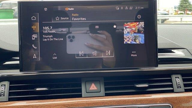 2022 Audi A4 quattro Premium 40 TFSI