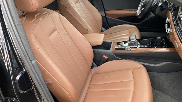 2022 Audi A4 quattro Premium 40 TFSI