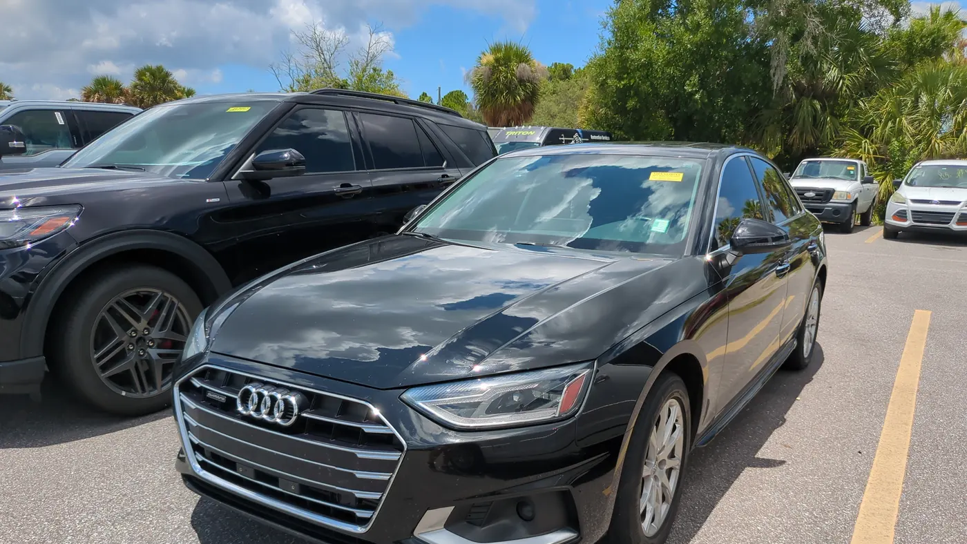 2021 Audi A4 quattro Premium 40 TFSI