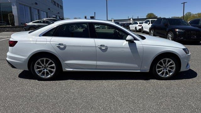 2021 Audi A4 quattro Premium 40 TFSI