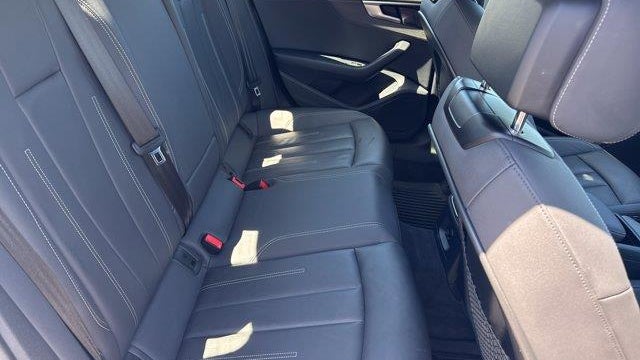 2021 Audi A4 quattro Premium 40 TFSI