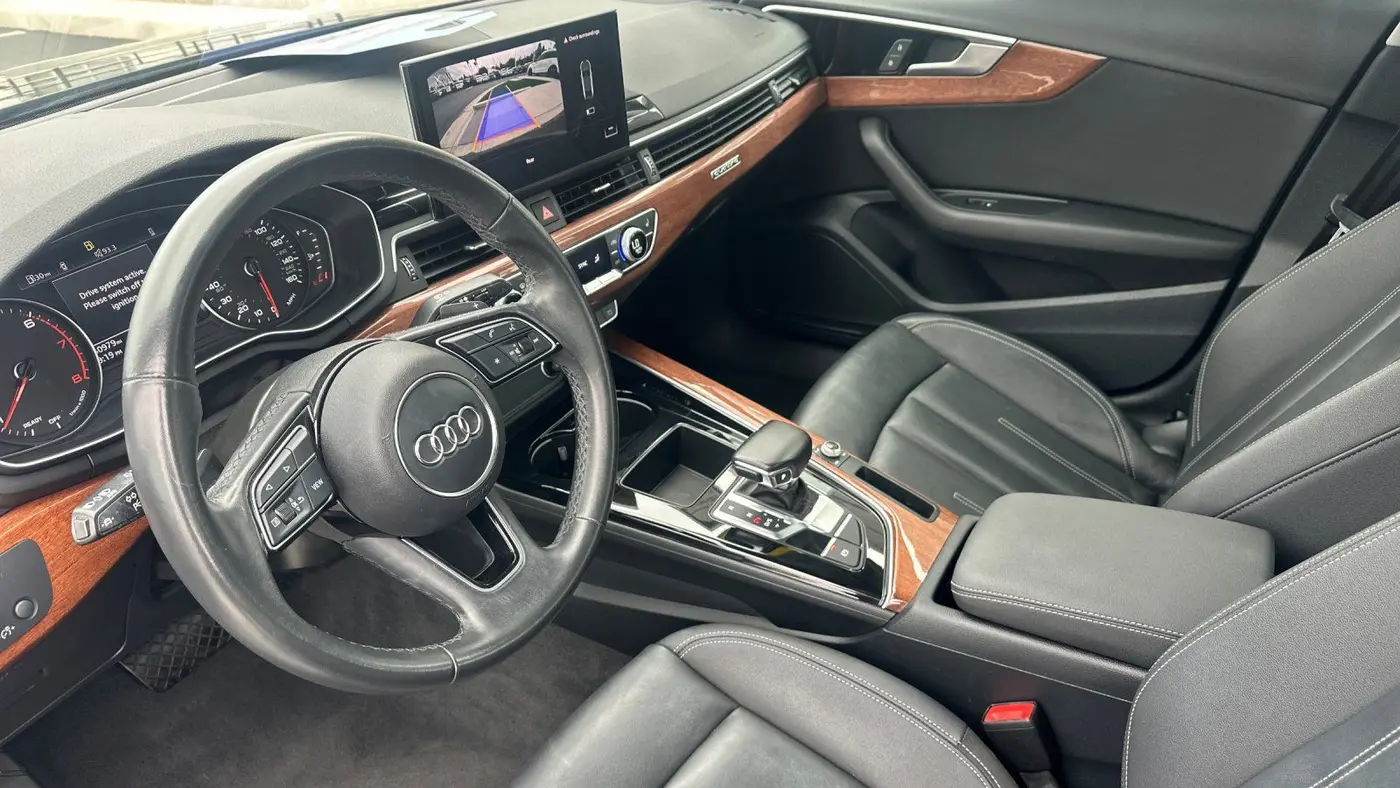 2022 Audi A4 quattro Premium 40 TFSI