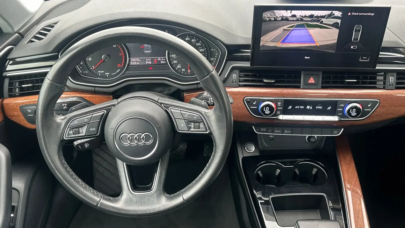 2022 Audi A4 quattro Premium 40 TFSI