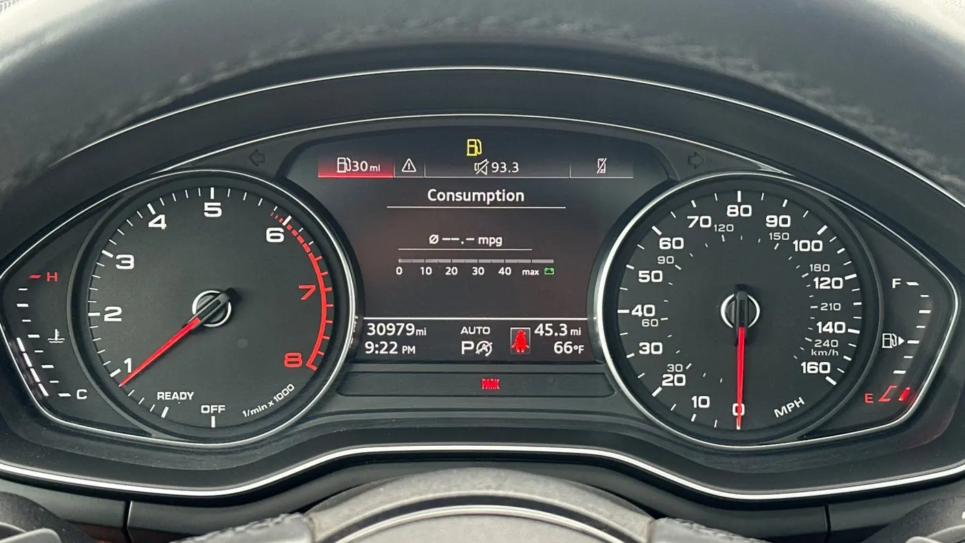 2022 Audi A4 quattro Premium 40 TFSI