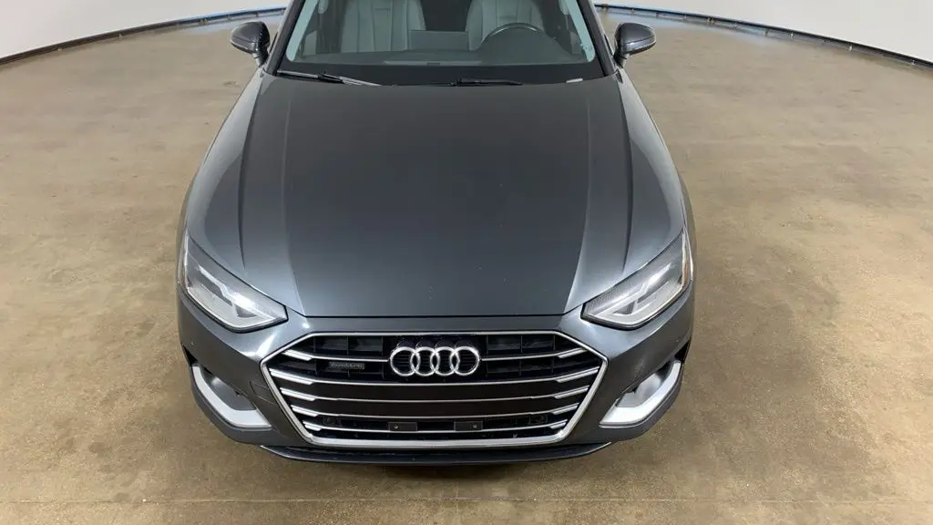 2022 Audi A4 quattro Premium 40 TFSI