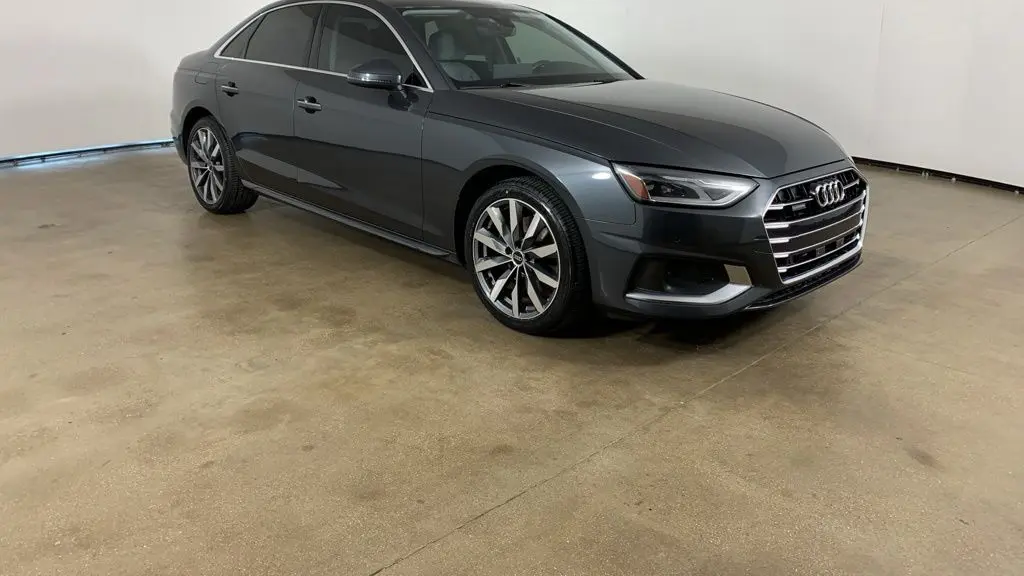 2022 Audi A4 quattro Premium 40 TFSI