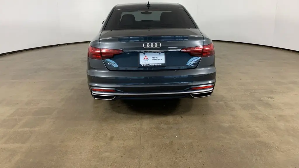 2022 Audi A4 quattro Premium 40 TFSI