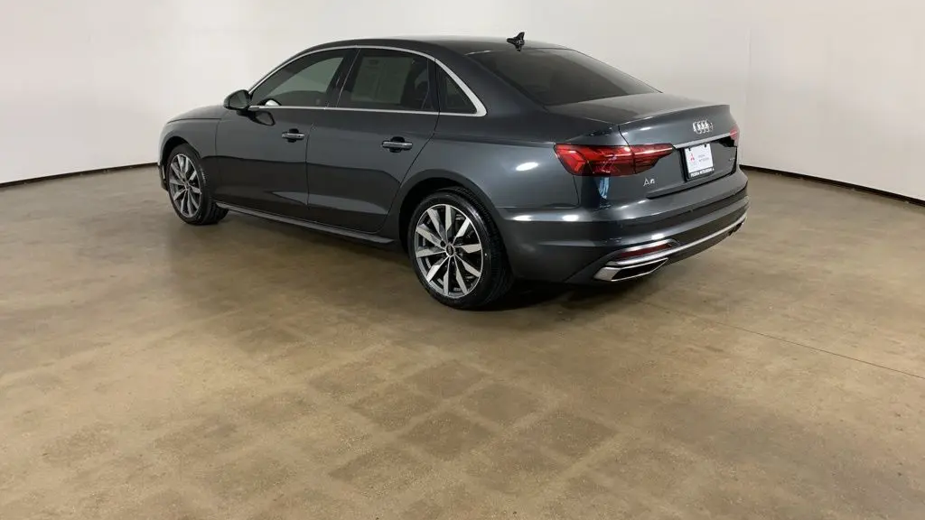 2022 Audi A4 quattro Premium 40 TFSI