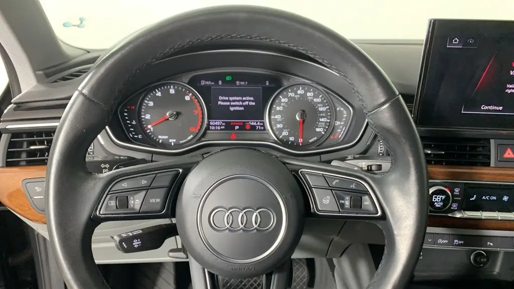 2022 Audi A4 quattro Premium 40 TFSI