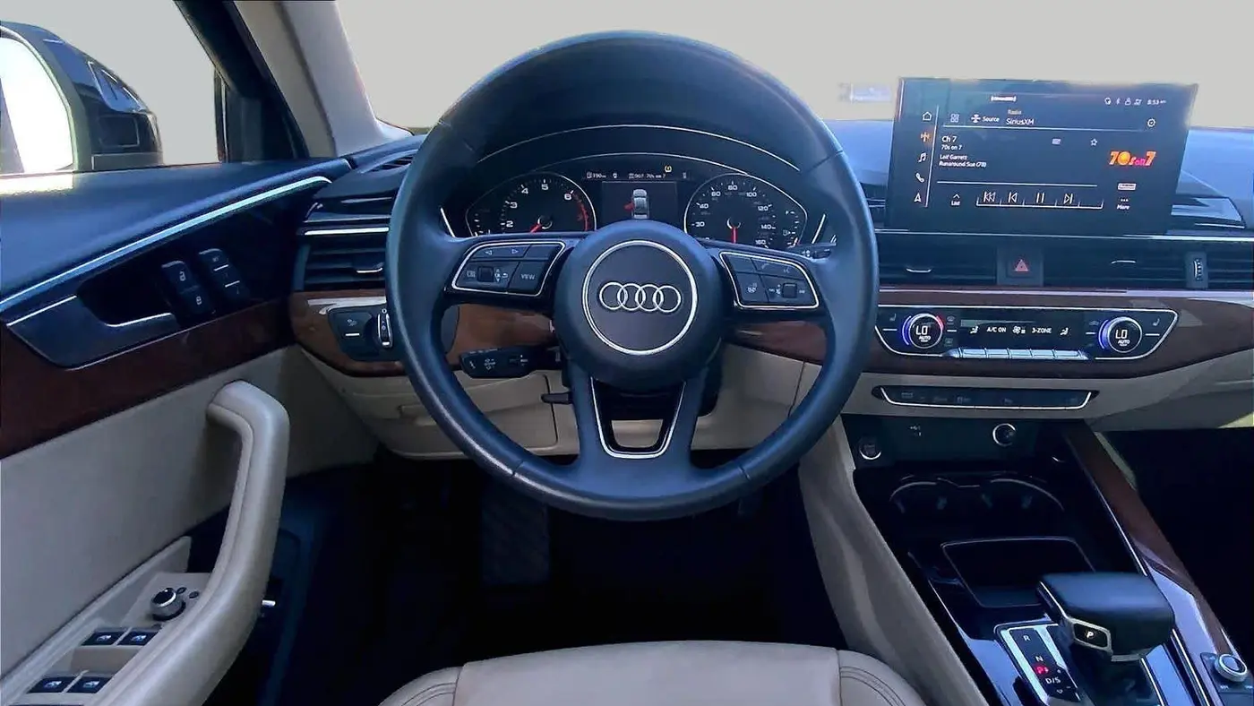 2023 Audi A4 quattro Premium 40 TFSI