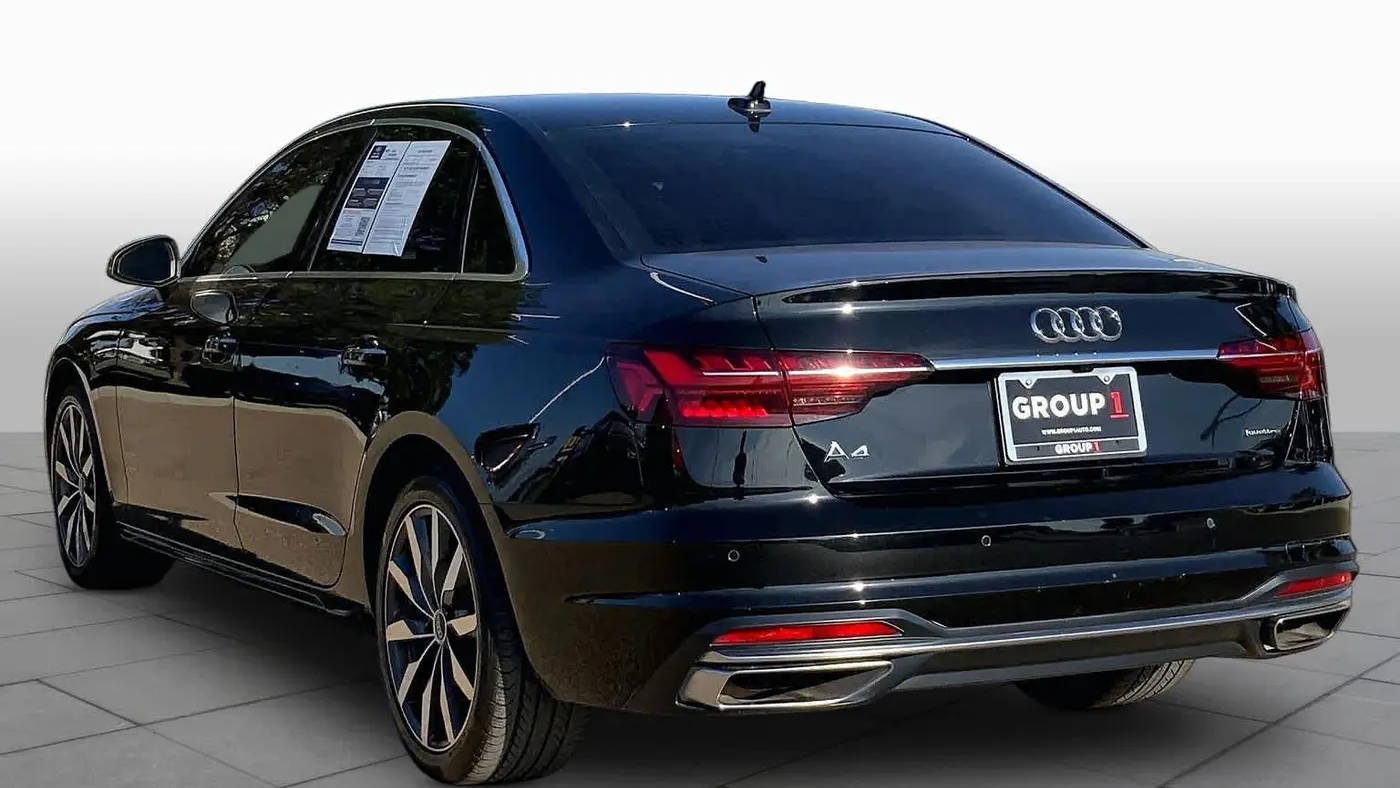 2023 Audi A4 quattro Premium 40 TFSI