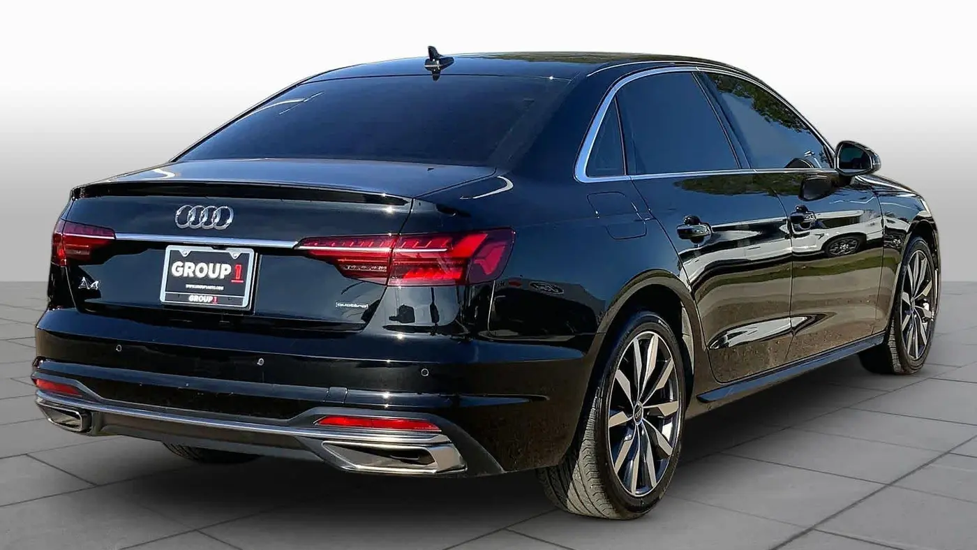 2023 Audi A4 quattro Premium 40 TFSI