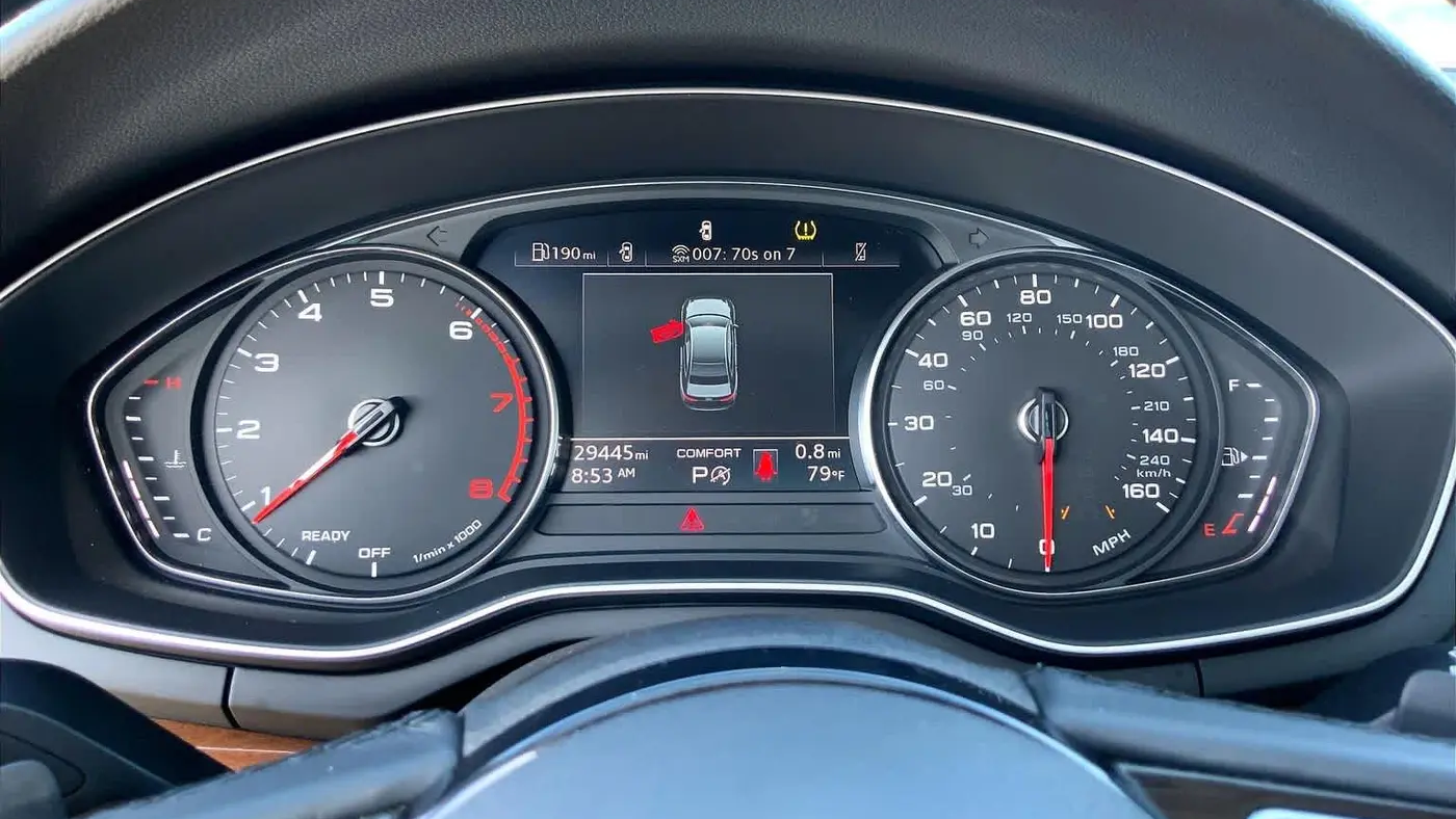 2023 Audi A4 quattro Premium 40 TFSI