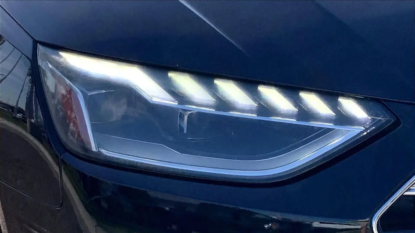 2023 Audi A4 quattro Premium 40 TFSI