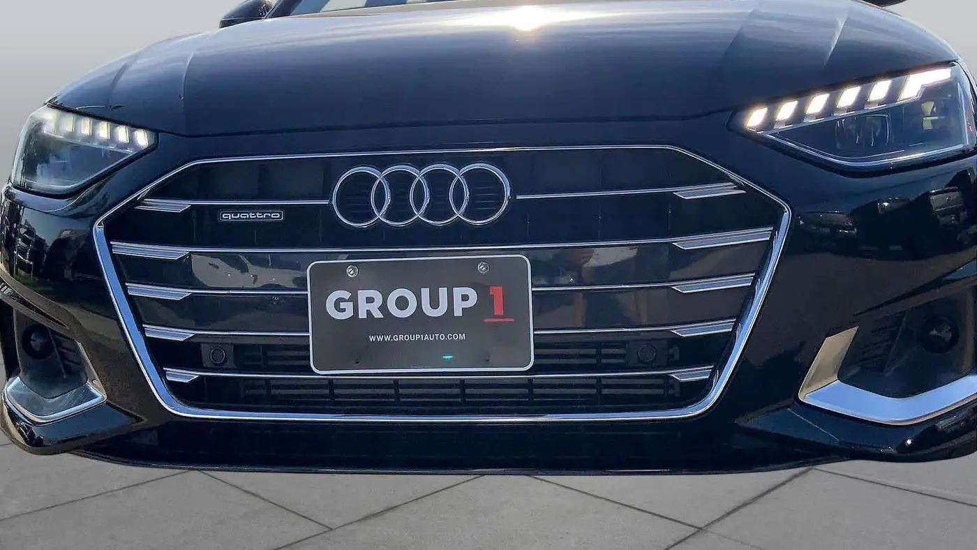 2023 Audi A4 quattro Premium 40 TFSI