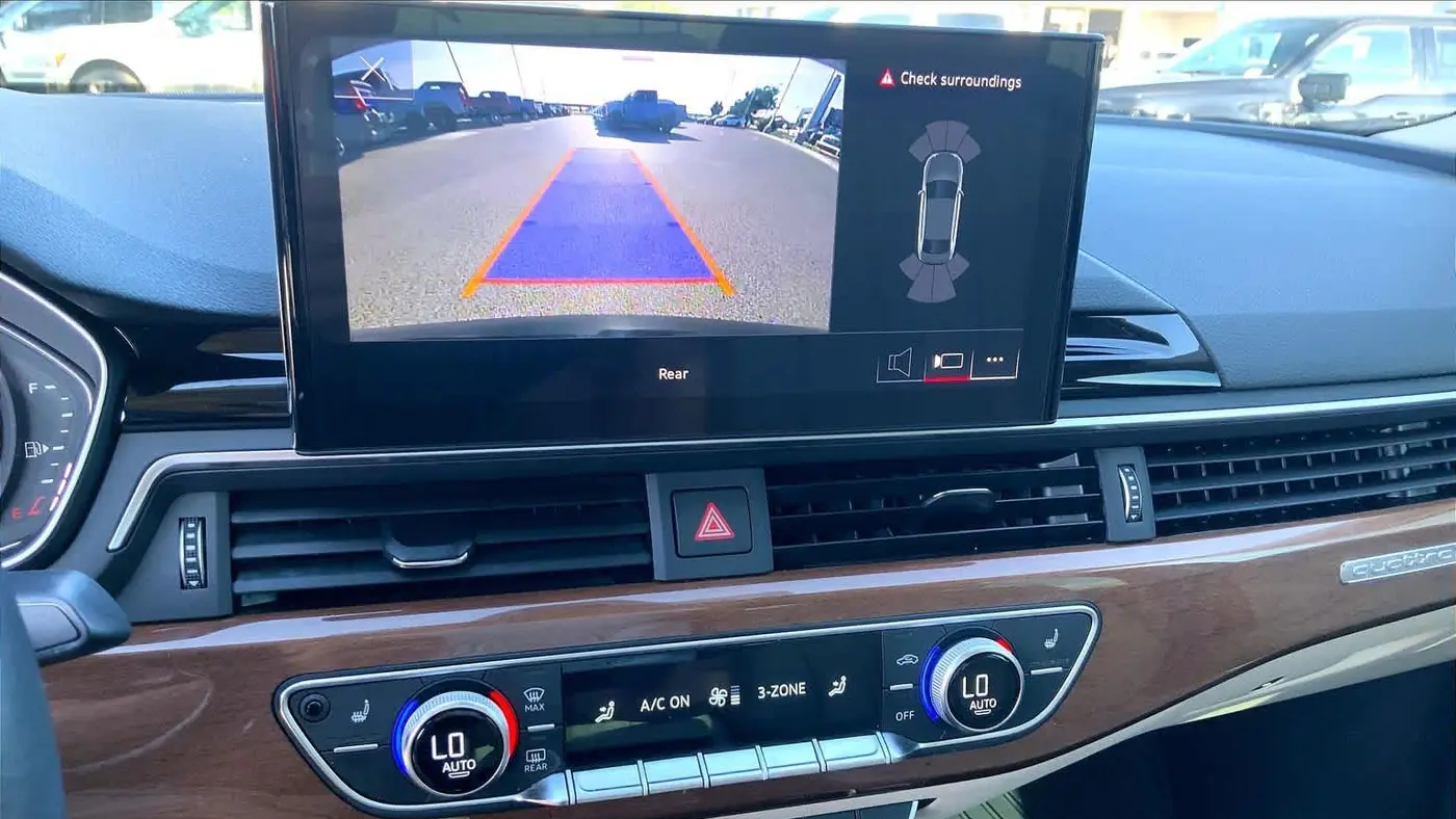 2023 Audi A4 quattro Premium 40 TFSI