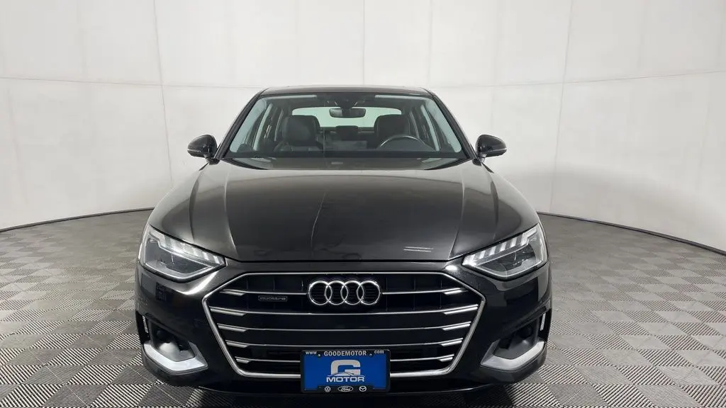 2022 Audi A4 quattro Premium Plus 40 TFSI