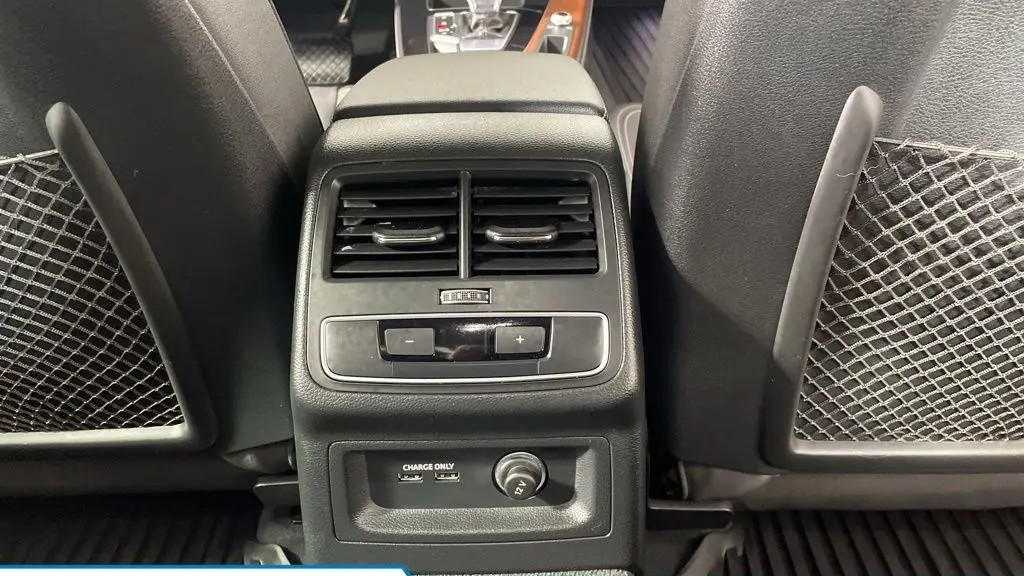 2022 Audi A4 quattro Premium Plus 40 TFSI
