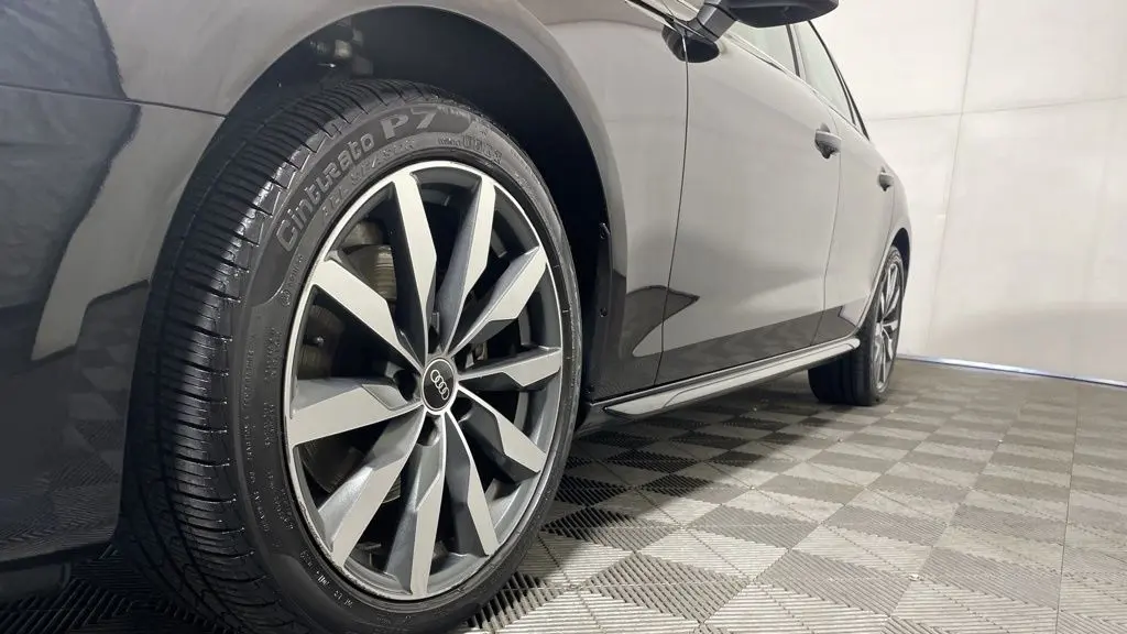 2022 Audi A4 quattro Premium Plus 40 TFSI