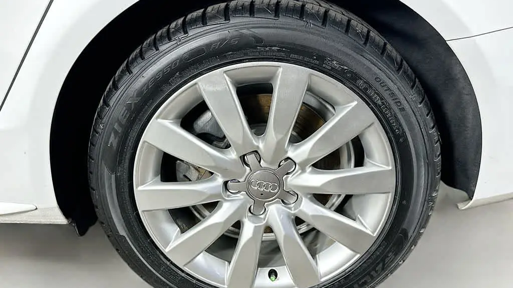 2015 Audi A4 2.0T quattro Premium