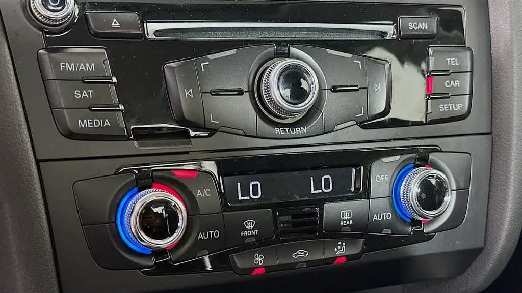 2015 Audi A4 2.0T quattro Premium