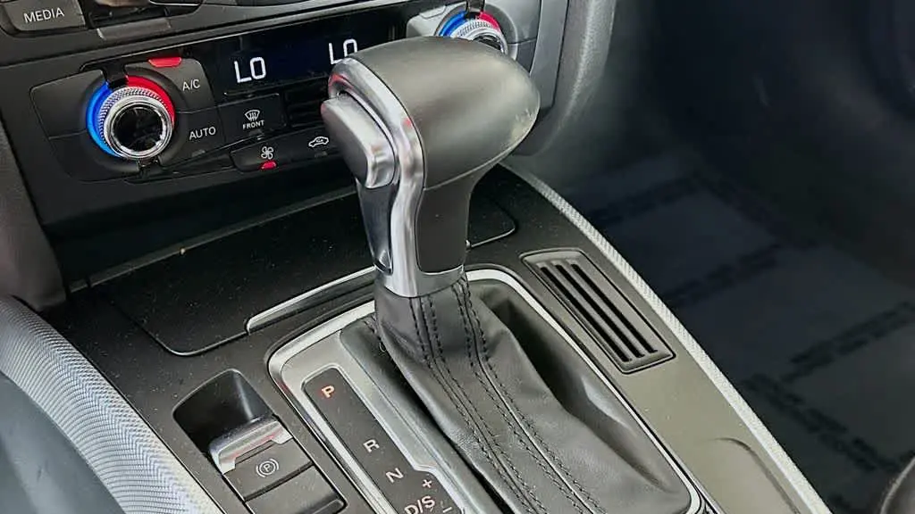 2015 Audi A4 2.0T quattro Premium