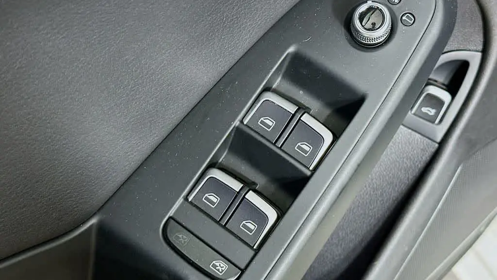 2015 Audi A4 2.0T quattro Premium