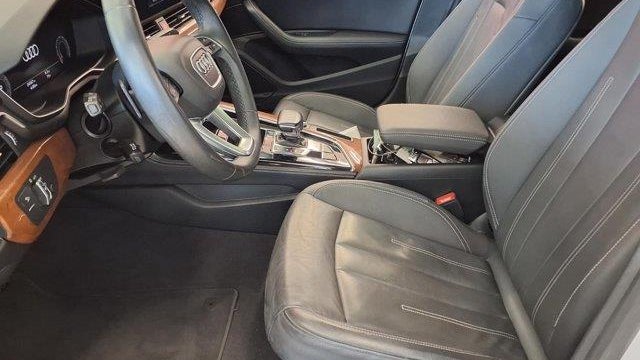 2022 Audi A5 Sportback quattro Premium Plus 40 TFSI