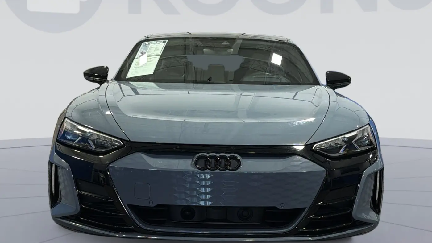 2023 Audi e-tron GT quattro Premium Plus