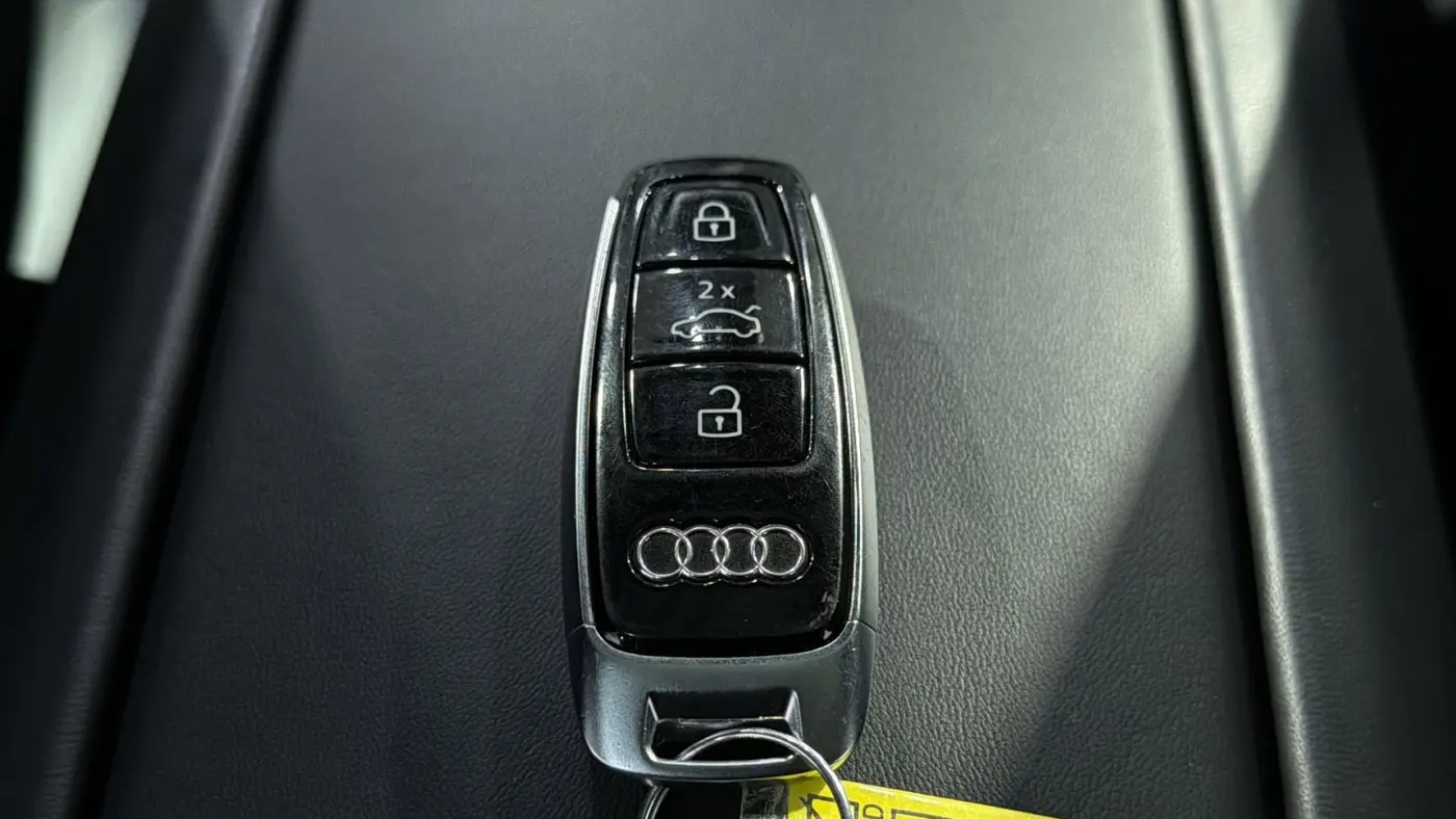 2023 Audi e-tron GT quattro Premium Plus