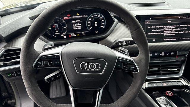 2023 Audi e-tron GT quattro Premium Plus