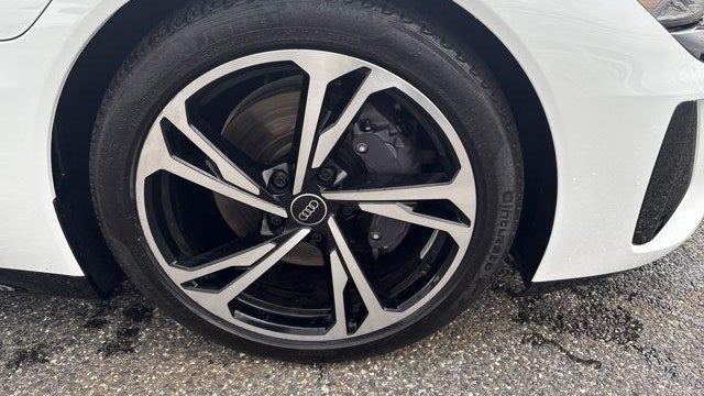 2023 Audi e-tron GT quattro Premium Plus