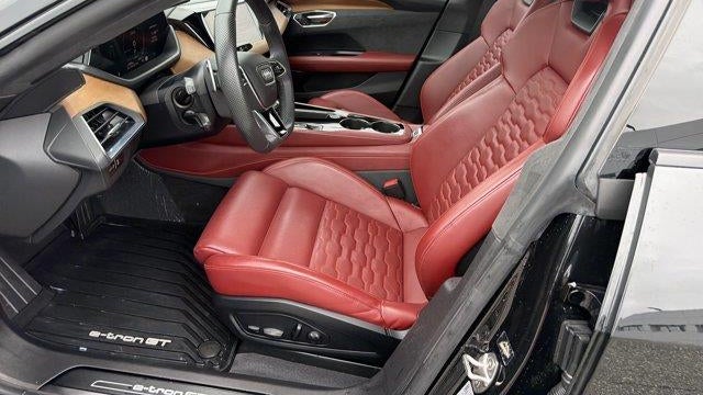 2024 Audi e-tron GT quattro Prestige