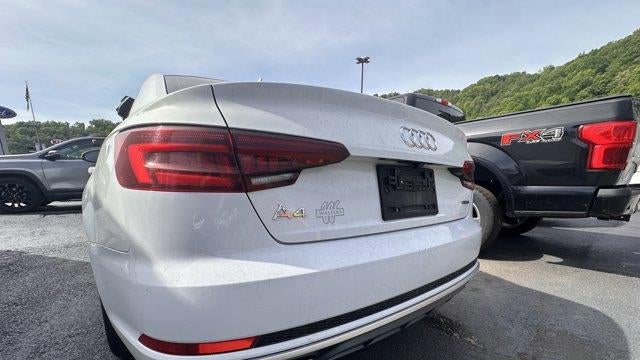 2019 Audi A4 quattro Premium 45 TFSI