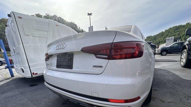 2019 Audi A4 quattro Premium 45 TFSI