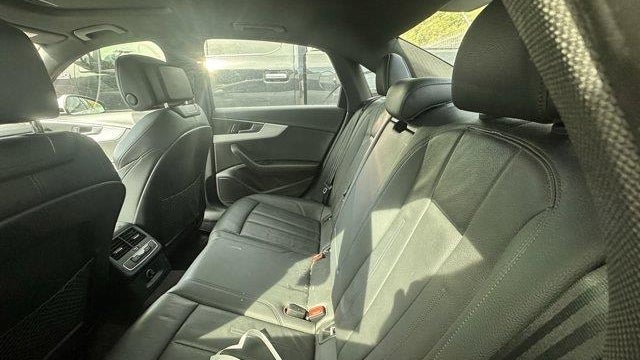 2019 Audi A4 quattro Premium 45 TFSI